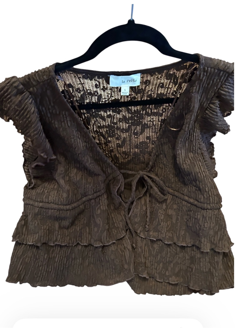 La Peche  Brown Ruffled Tie-Front Women's Top